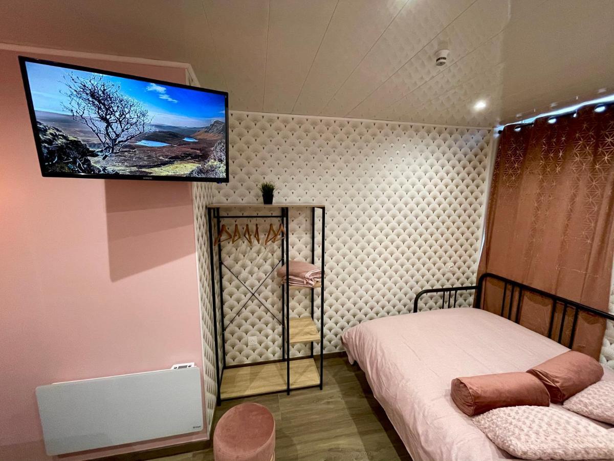 Capstay Color Valenciennes & Netflix Trith-Saint-Leger 外观 照片