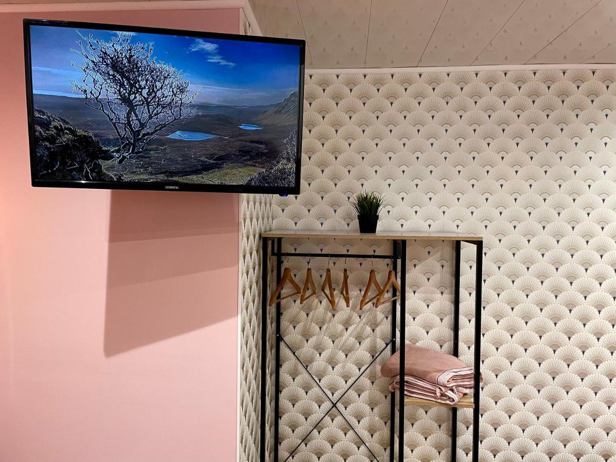 Capstay Color Valenciennes & Netflix Trith-Saint-Leger 外观 照片