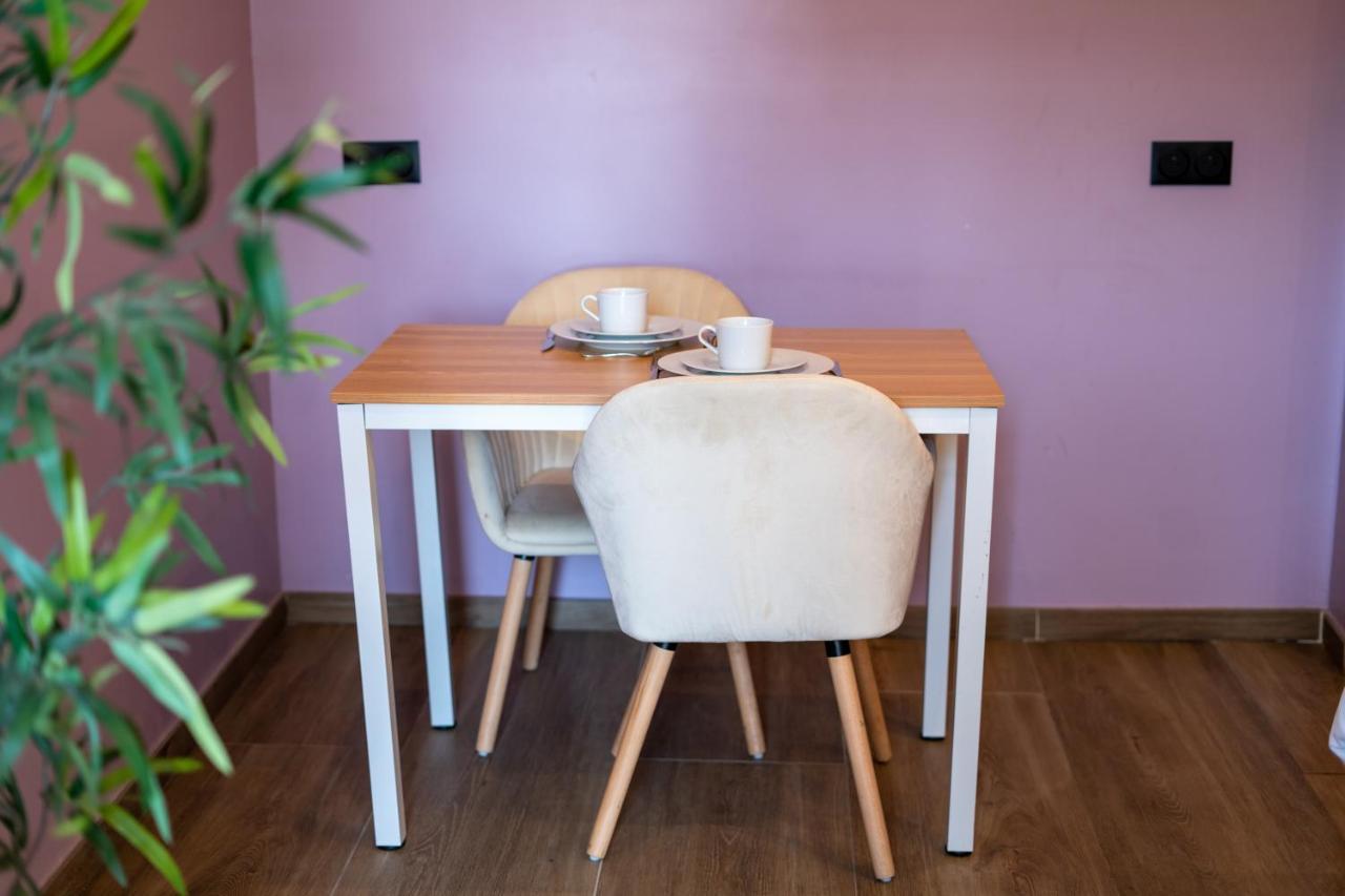 Capstay Color Valenciennes & Netflix Trith-Saint-Leger 外观 照片